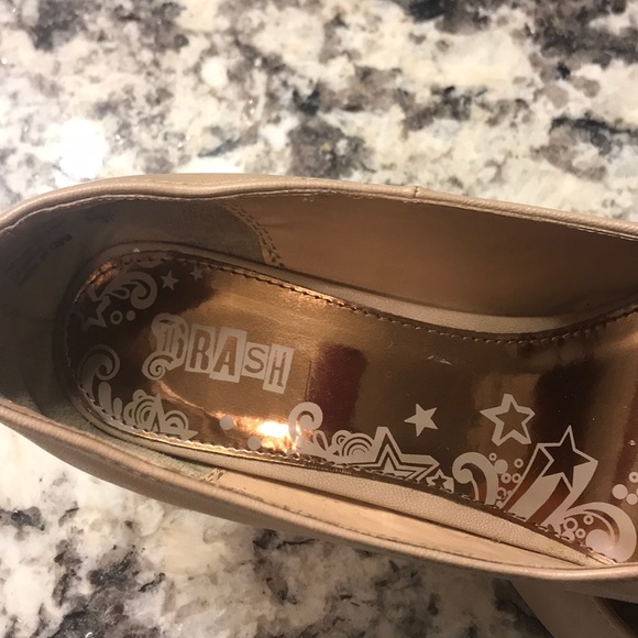 BRASH - Picture 4 of 5